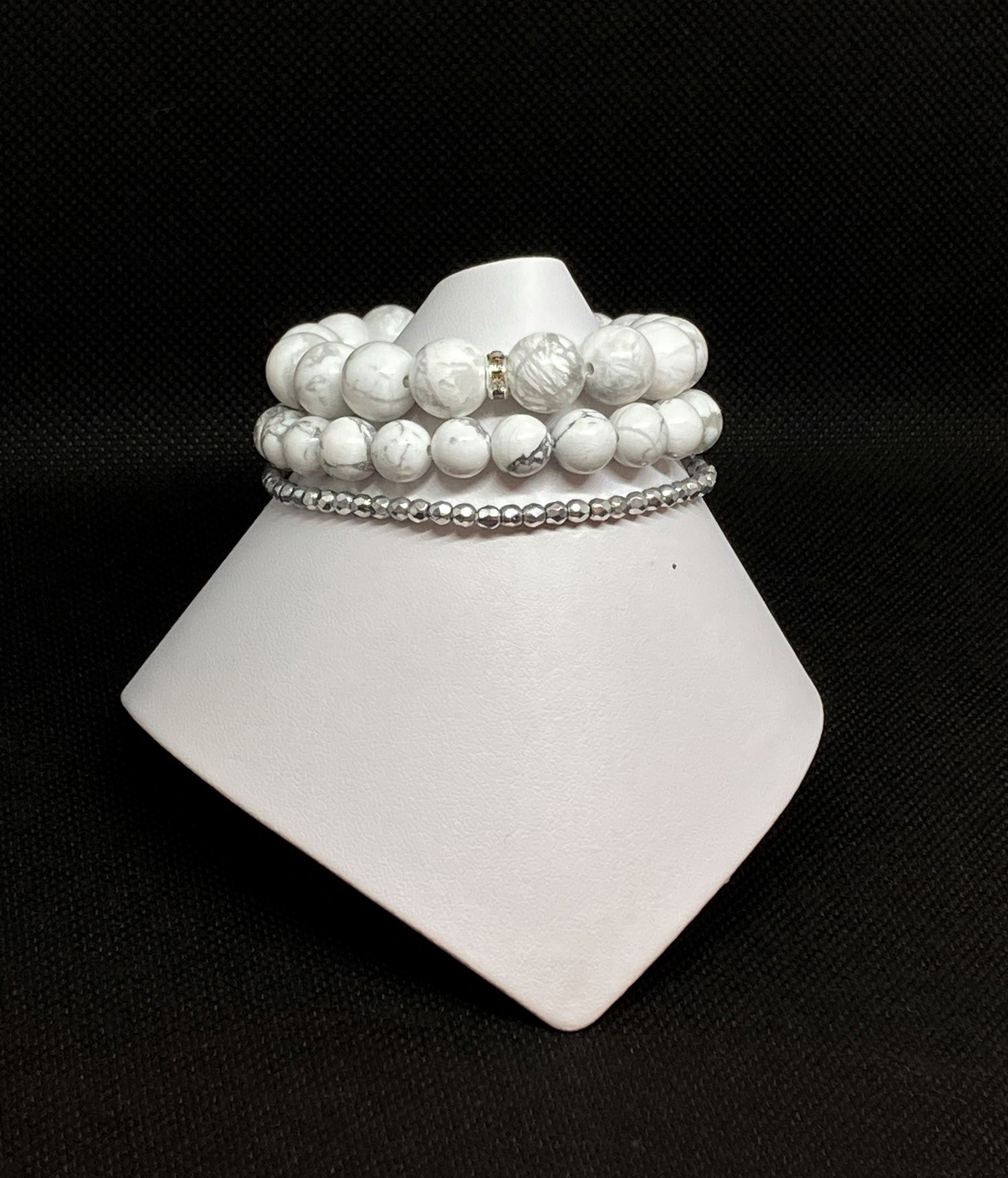 Natural Howlite Gemstones. 3-stack bracelet.